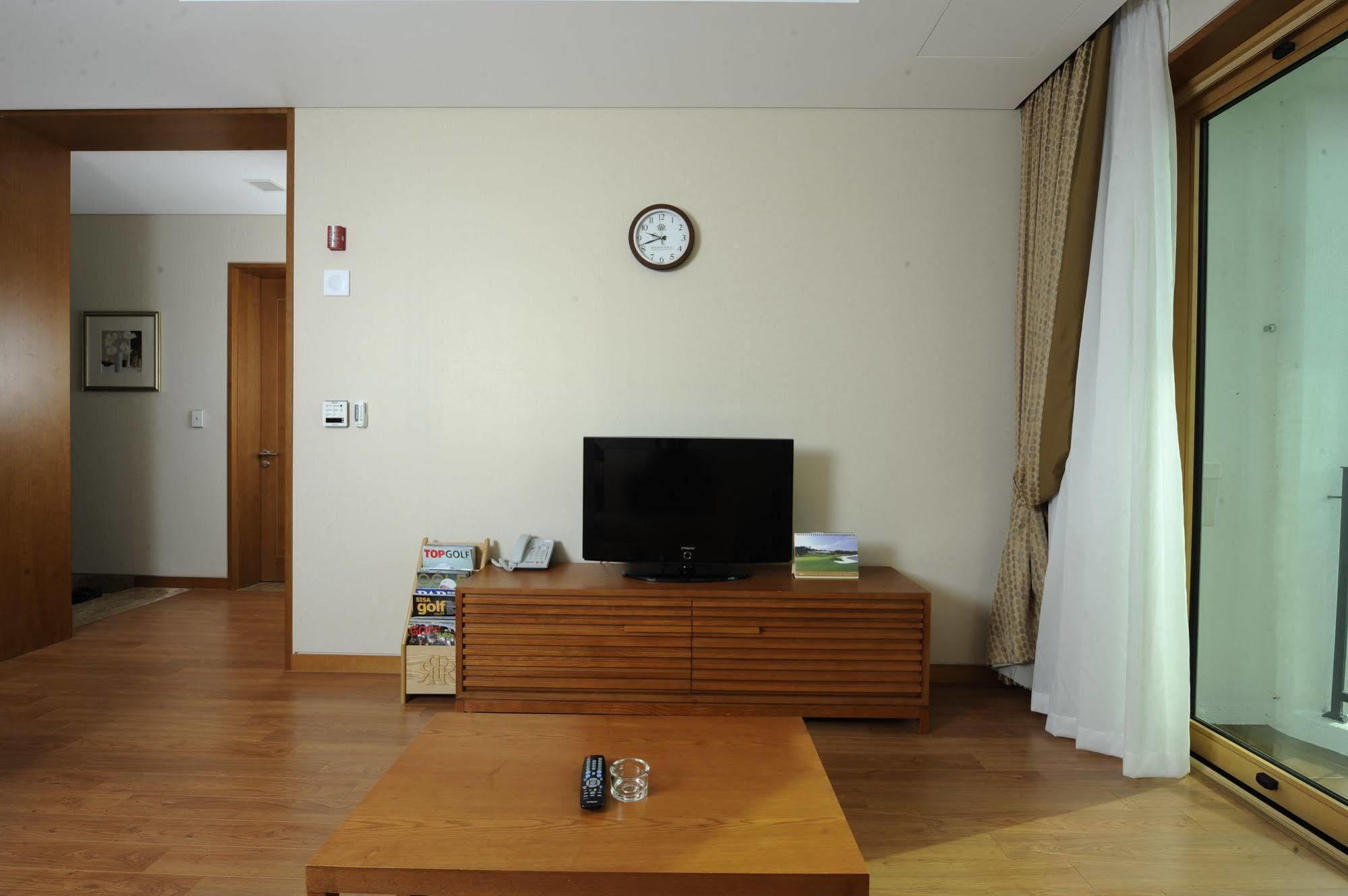 Hotel Pineridge Sokcho Exterior foto